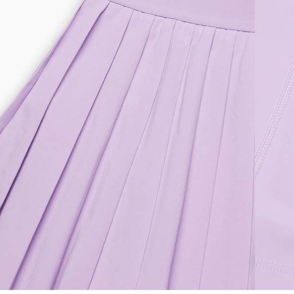 ARITZIA TENNIS SKIRT - Picture 3 of 3